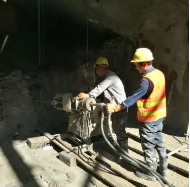 封丘水下抗分散灌浆料特点 水下不分散注浆料介绍